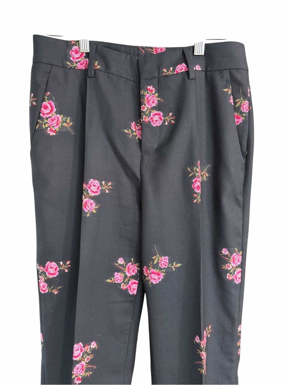 RED Valentino floral-appliquéd wool-blend twill tapered pants in black and pink - Picture 5 of 11